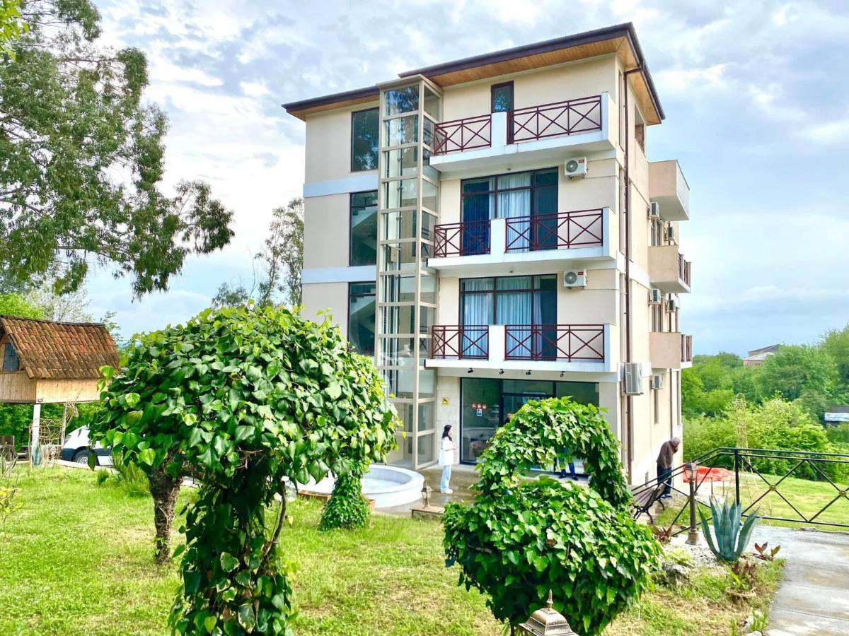 Vita Gardenia Hotel Tskaltubo Luaran gambar